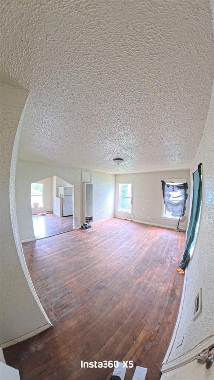 1542 Vermont Avenue Property Photo 2