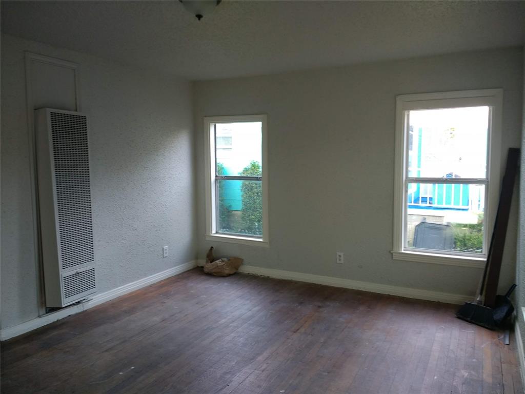 1542 Vermont Avenue Property Photo 5