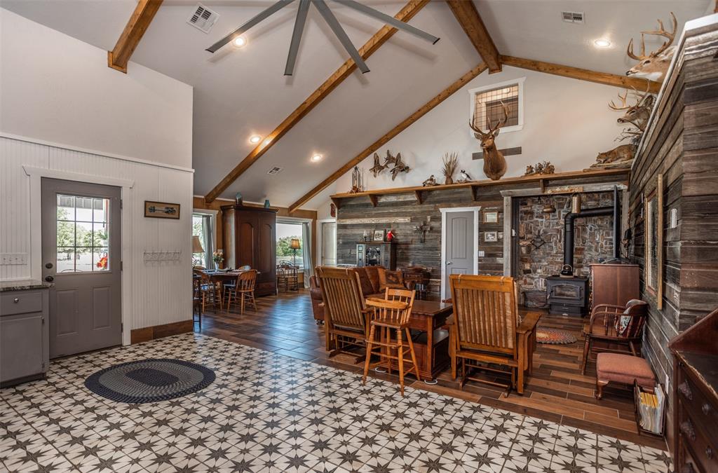 2473 Oil City Property Photo 4