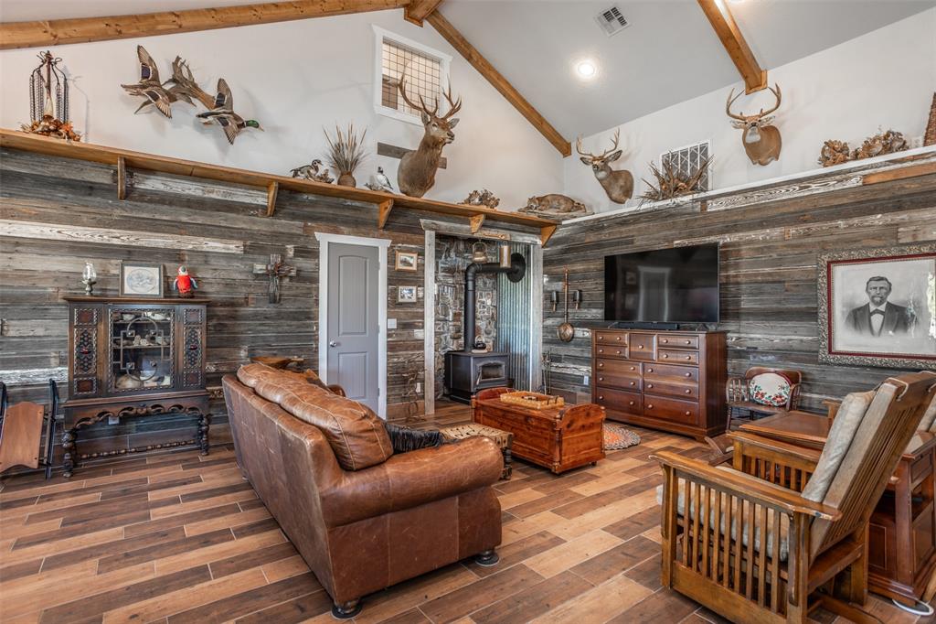 2473 Oil City Property Photo 6