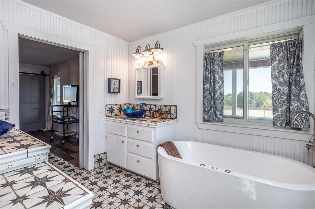 2473 Oil City Property Photo 13