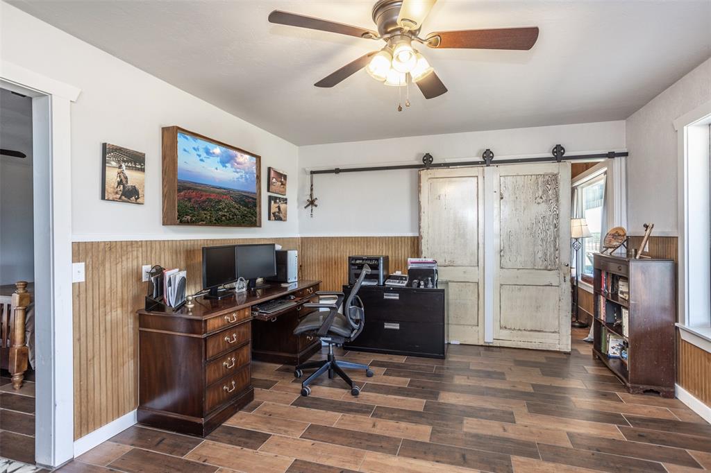 2473 Oil City Property Photo 19