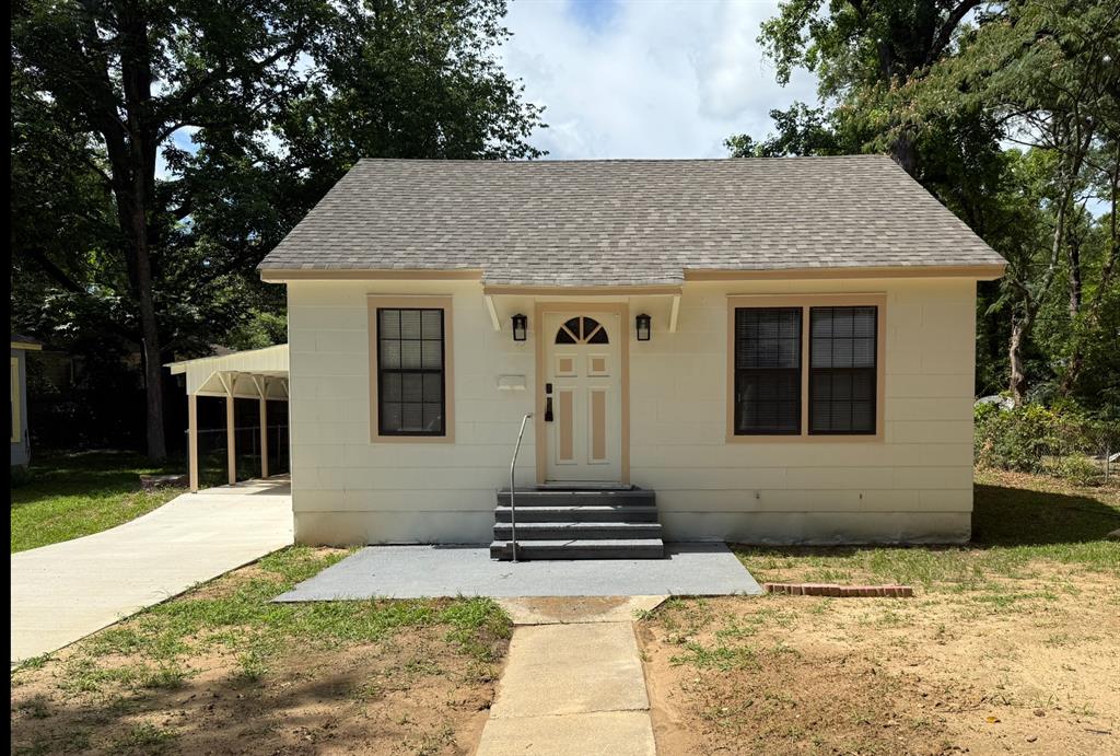 105 Washington Property Photo 1