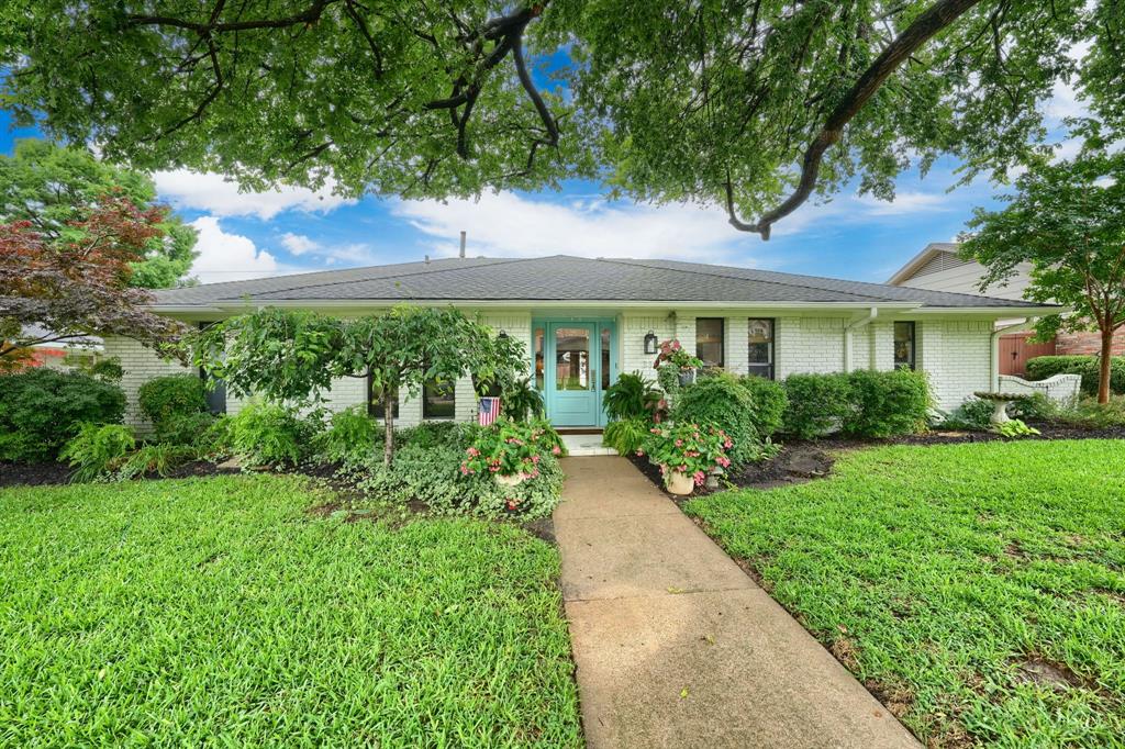 311 Canyon Valley Drive Property Photo 1