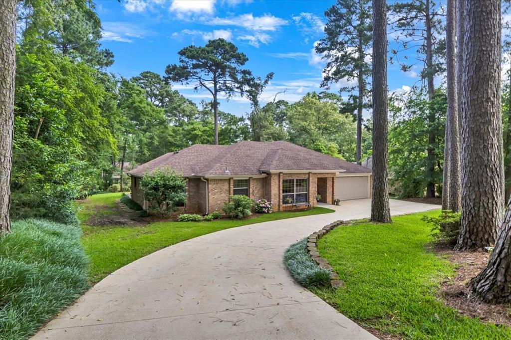 1529 Hideaway Lane Property Photo 1