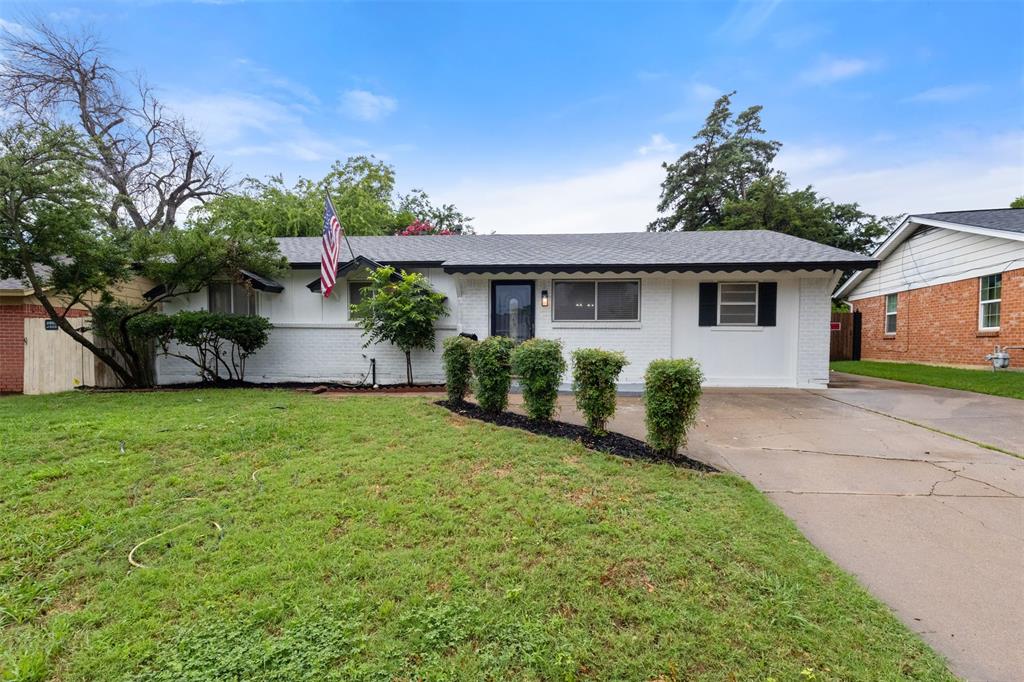 3241 Earle Drive Property Photo 1