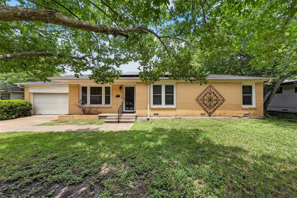 2225 N 50th Street Property Photo 1