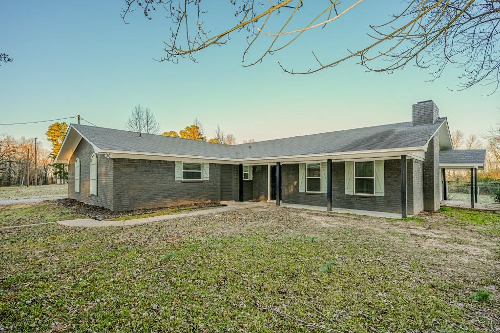 484 Us Highway 259 Property Photo 1