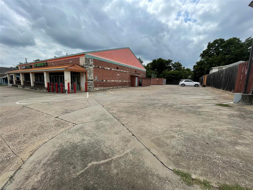 909 S Tyler Street Property Photo 4