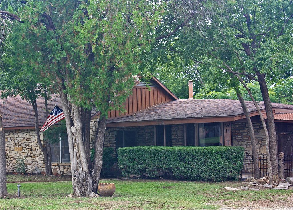 305 Bryan Street Property Photo 1