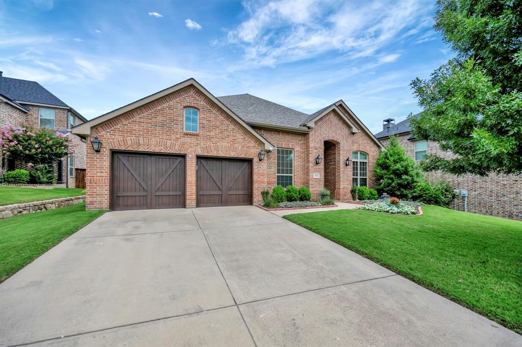 912 Champions Court Property Photo 1