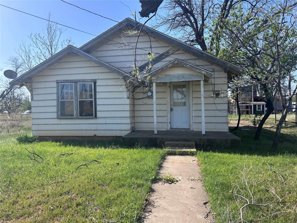 407 3rd Street Property Photo 1