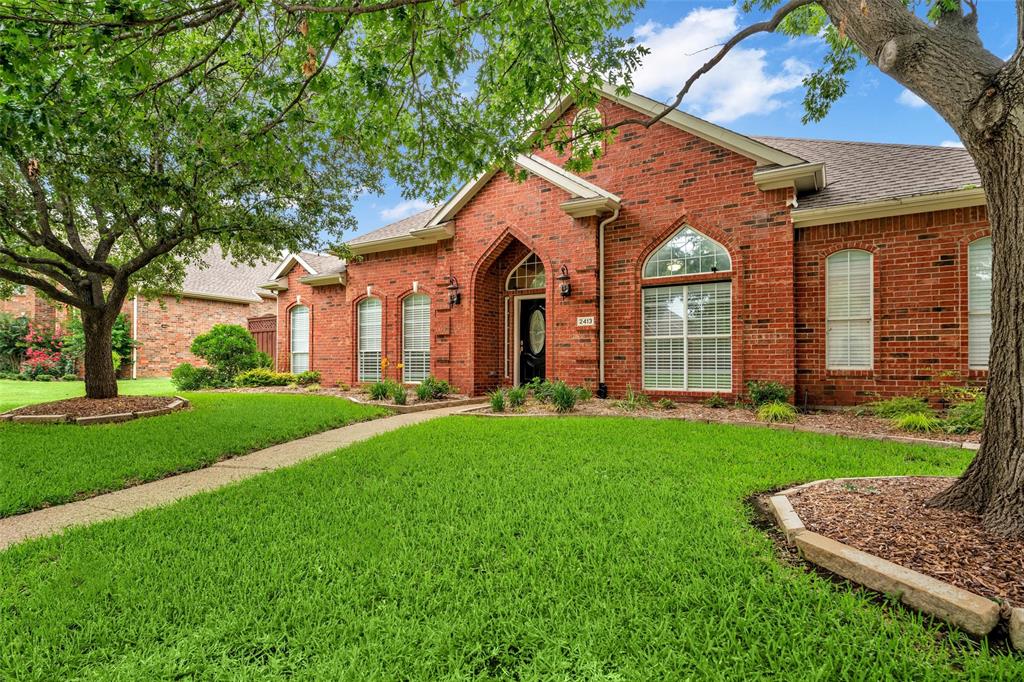 2413 London Drive Property Photo 1