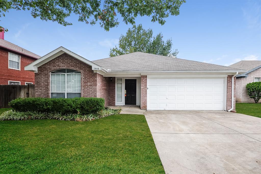 7956 Clear Brook Circle Property Photo 1