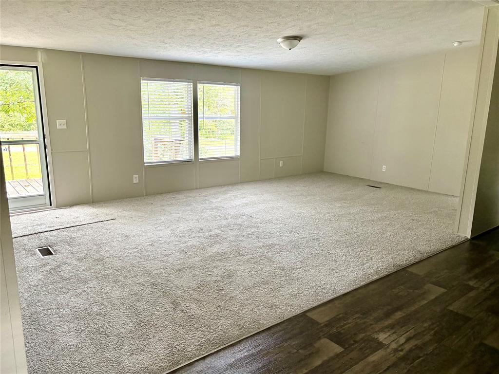 437 Maple Drive Property Photo 5