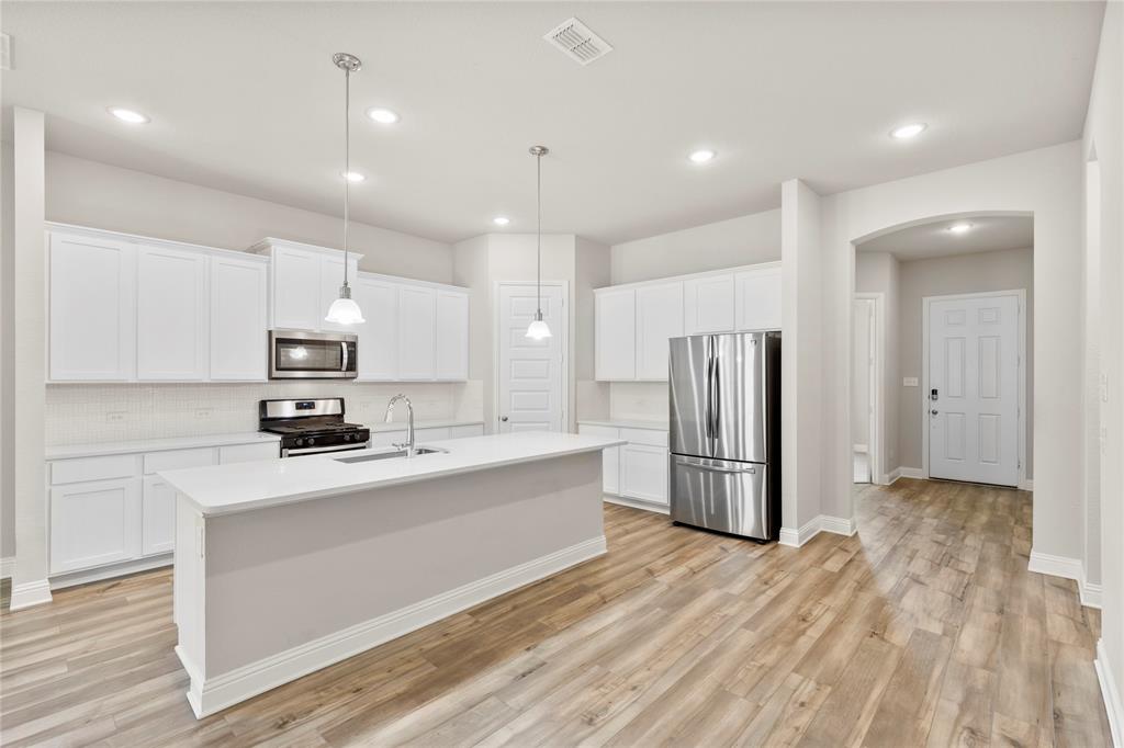 1805 Shady Vista Way Property Photo 4