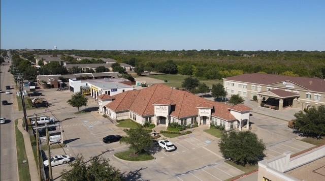 2040 N Belt Line Road 200 Property Photo 2