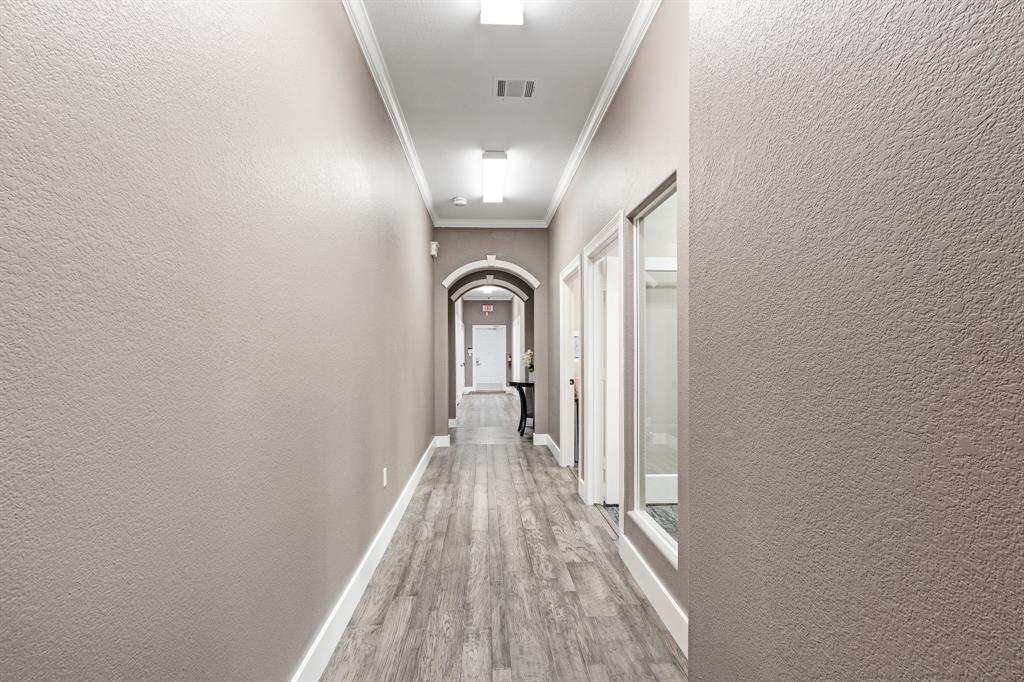 2040 N Belt Line Road 200 Property Photo 21