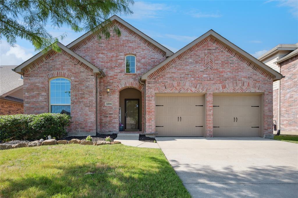 5201 Datewood Lane Property Photo 1