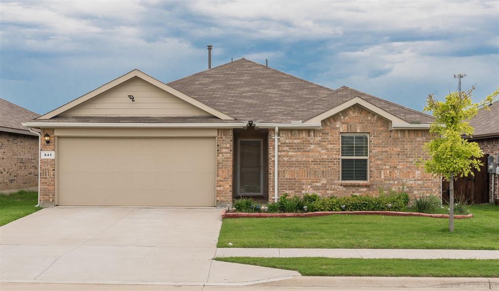 941 Loomis Trail