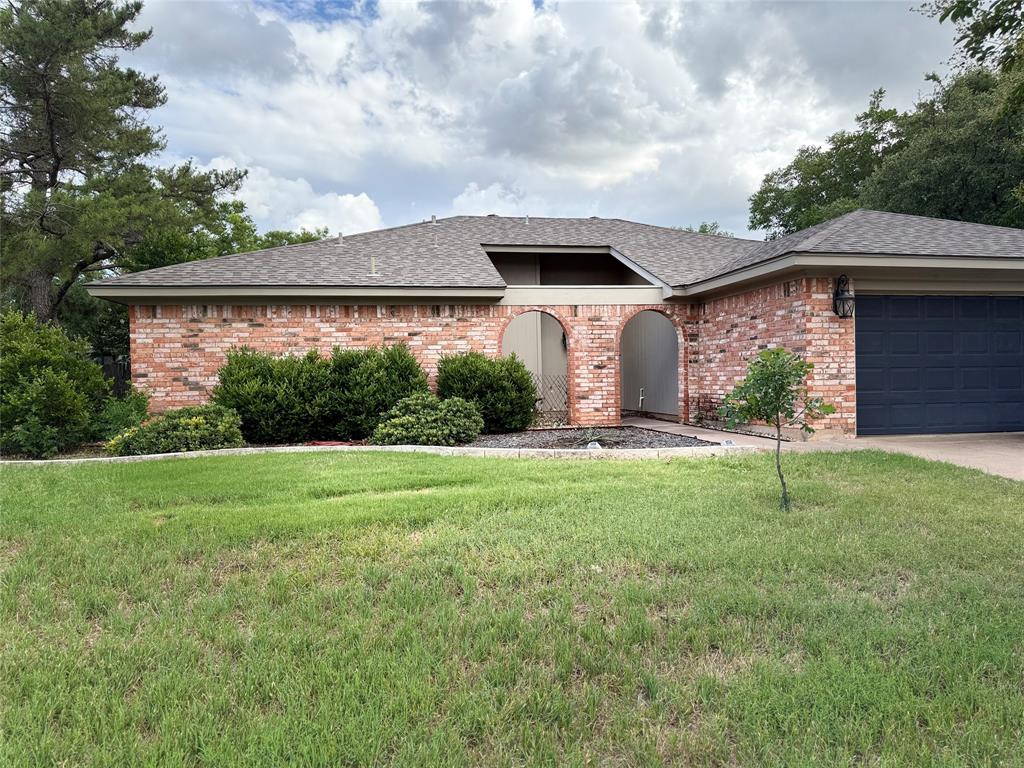3225 Westchester Drive Property Photo 1