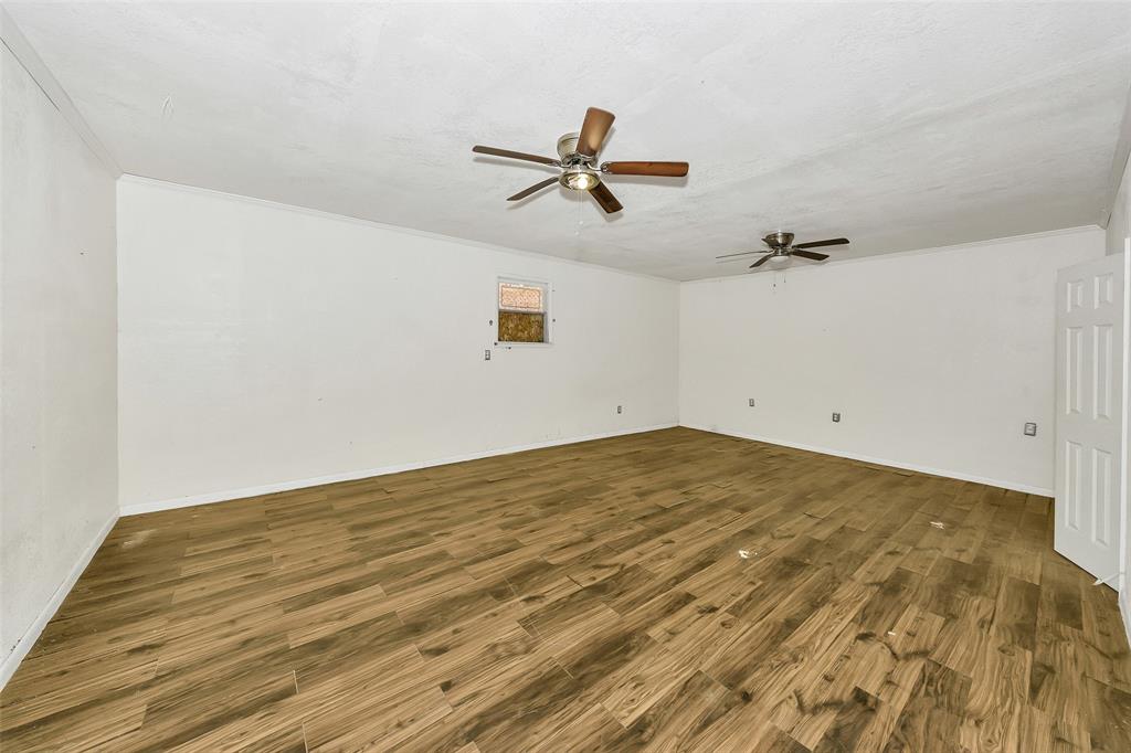 7294 Glenview Drive Property Photo 20