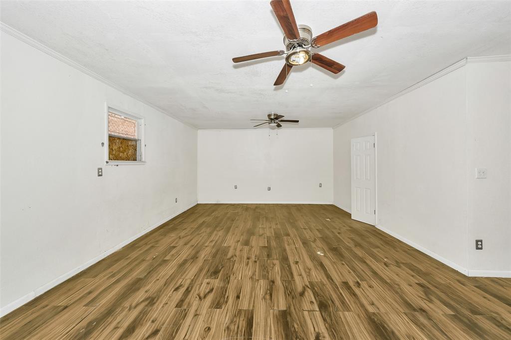 7294 Glenview Drive Property Photo 21