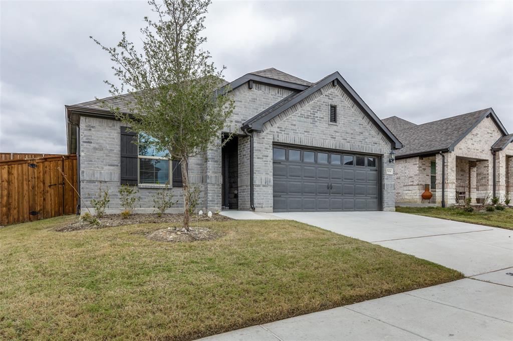 5636 Castle Peak Bend Property Photo 2