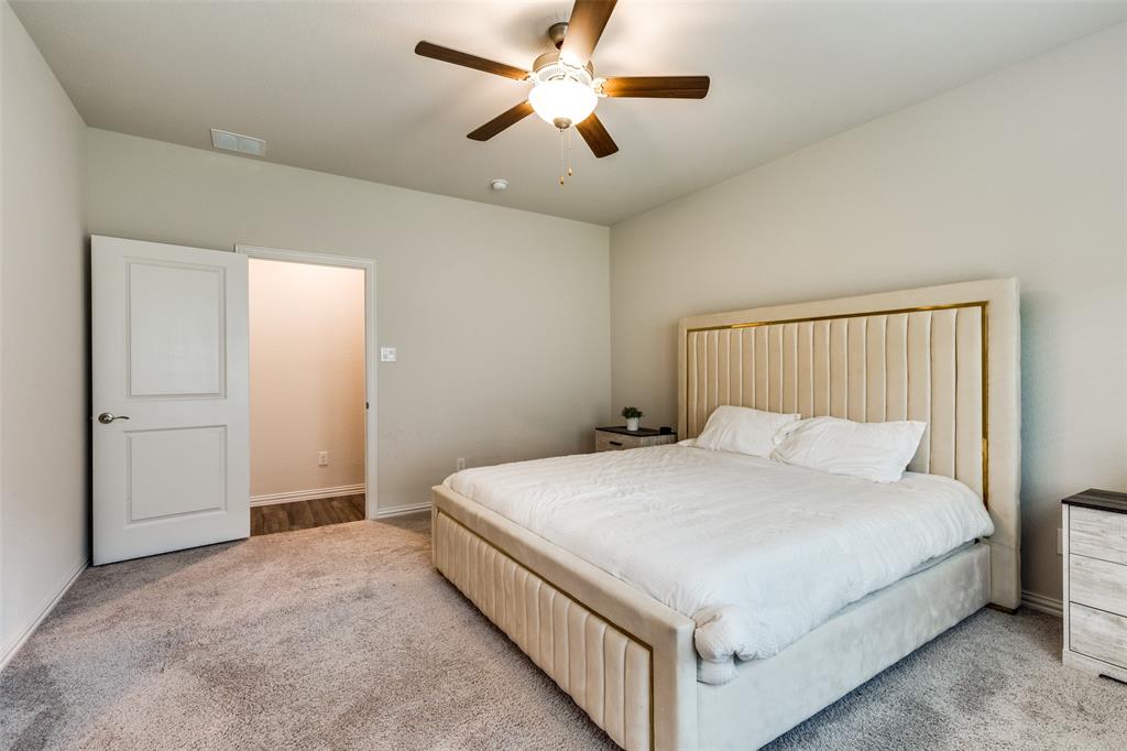 5636 Castle Peak Bend Property Photo 12