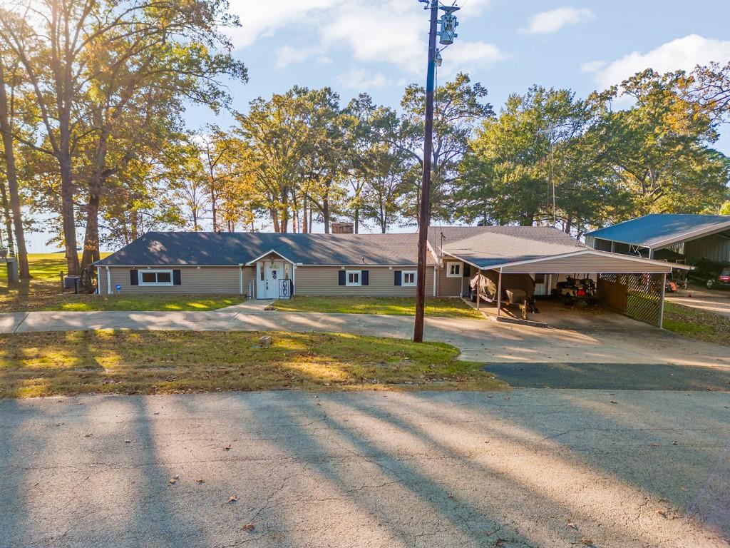 526 Shadywood Lane Property Photo 1