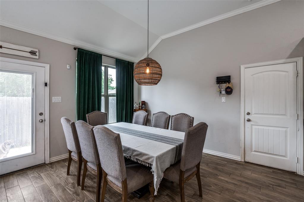 1209 Gough Street Property Photo 10