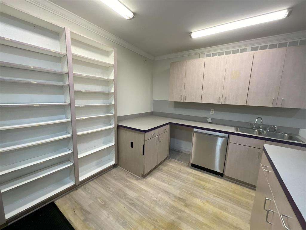 115 N Houston Street Property Photo 14