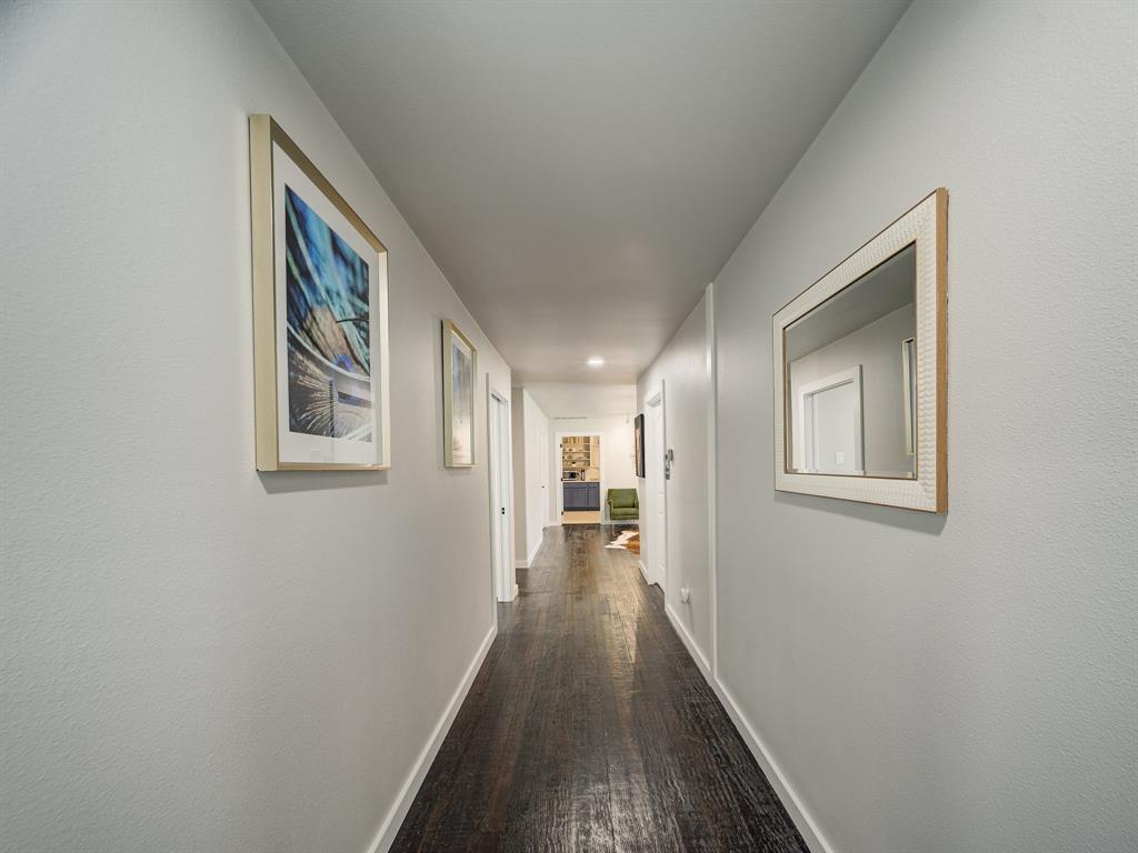 202 N West Street Property Photo 5