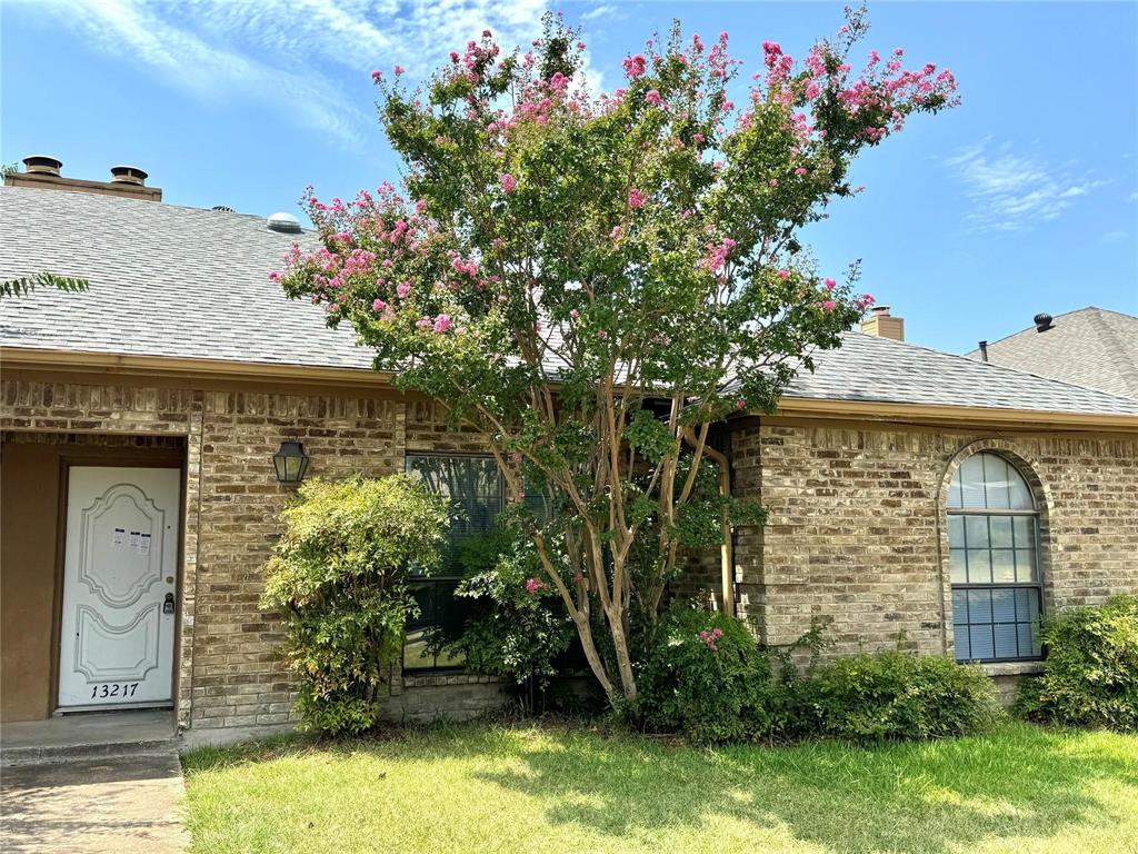 13217 Fall Manor Property Photo 1