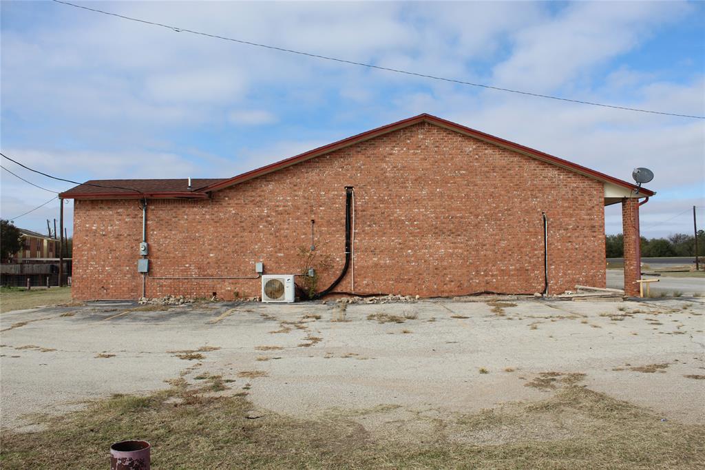 1401 Highway 84 Bypass Property Photo 4