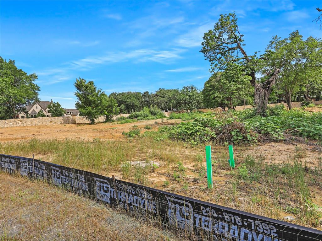 2700 Serendipity Circle Property Photo 6