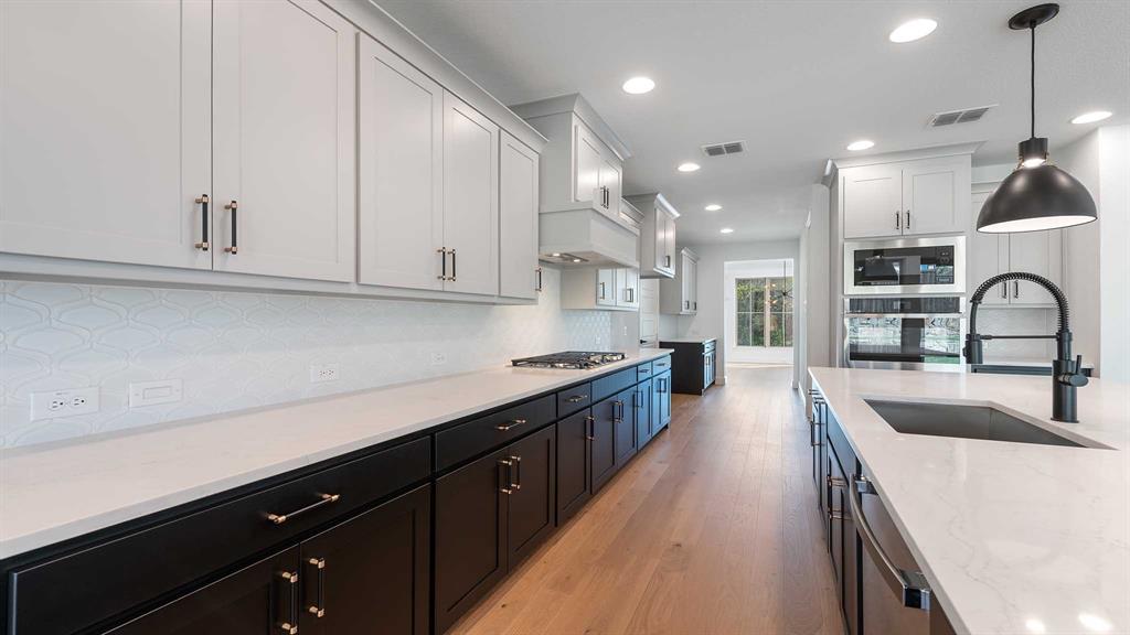 4221 Olmsted Drive Property Photo 15