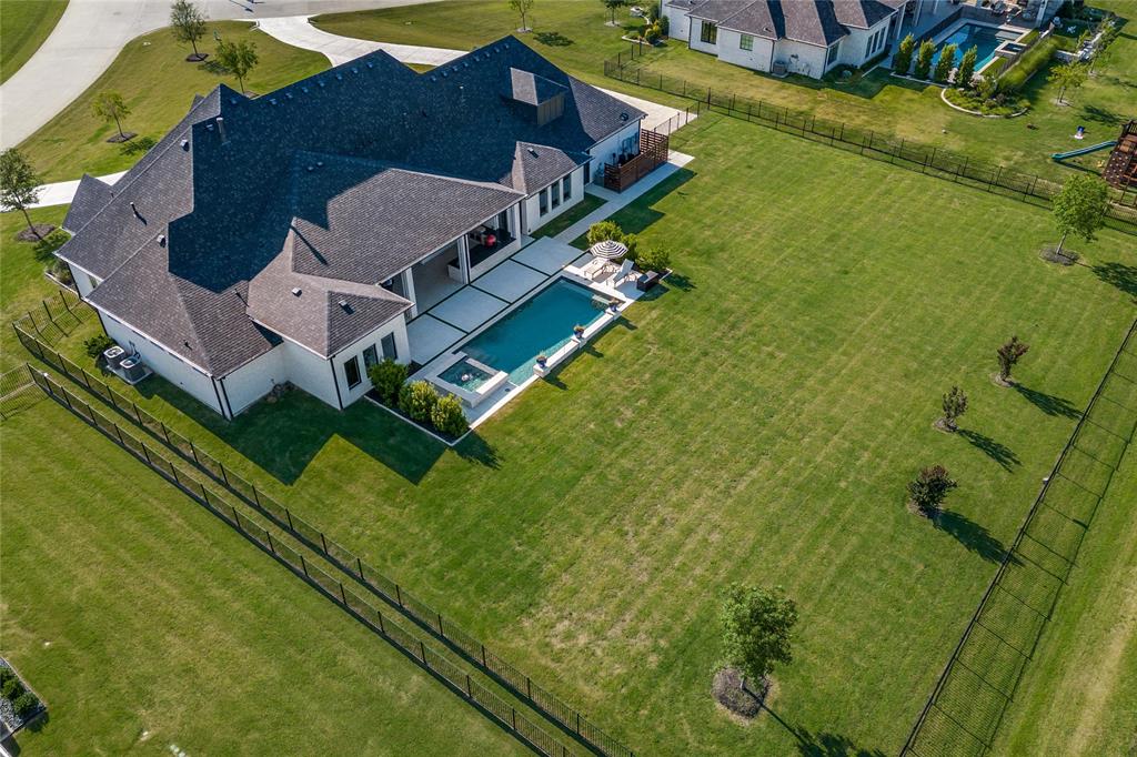 365 Crosswood Creek Court Property Photo 4