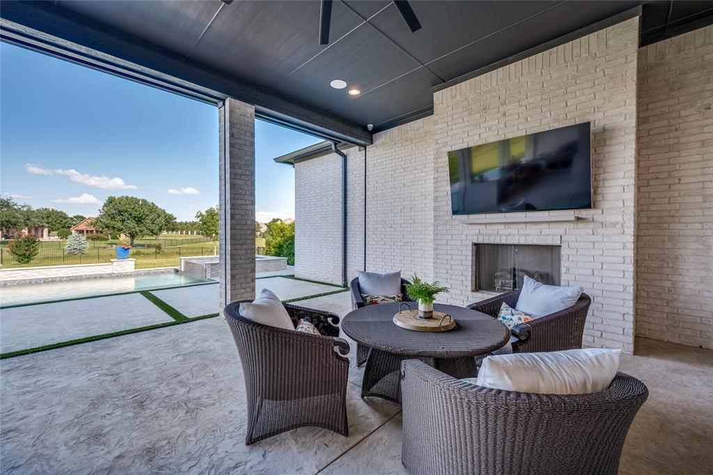 365 Crosswood Creek Court Property Photo 6