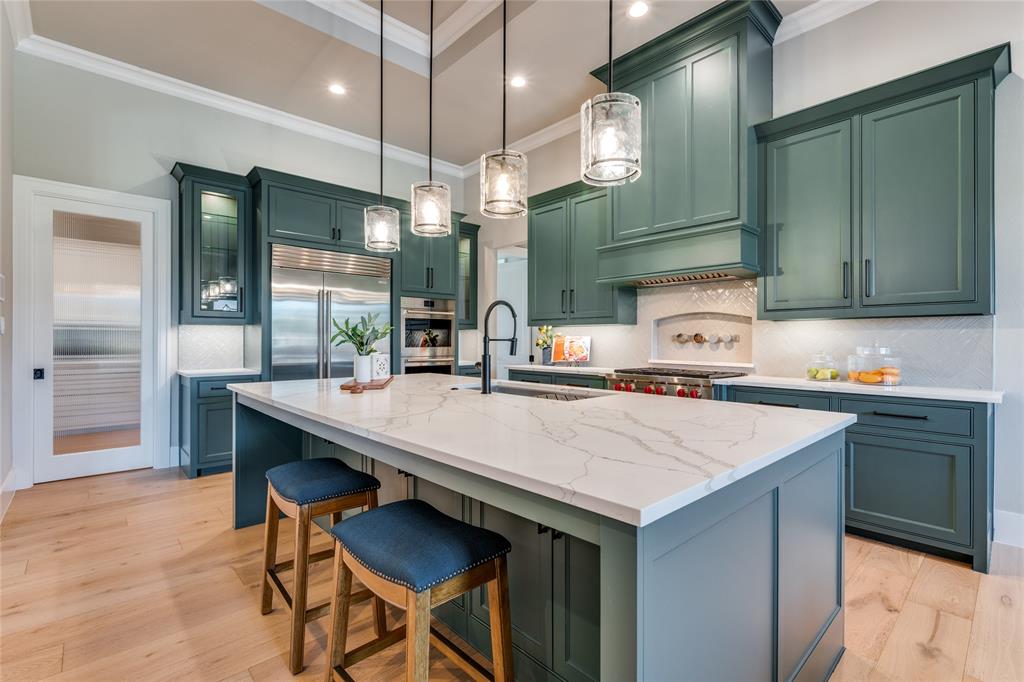 365 Crosswood Creek Court Property Photo 12