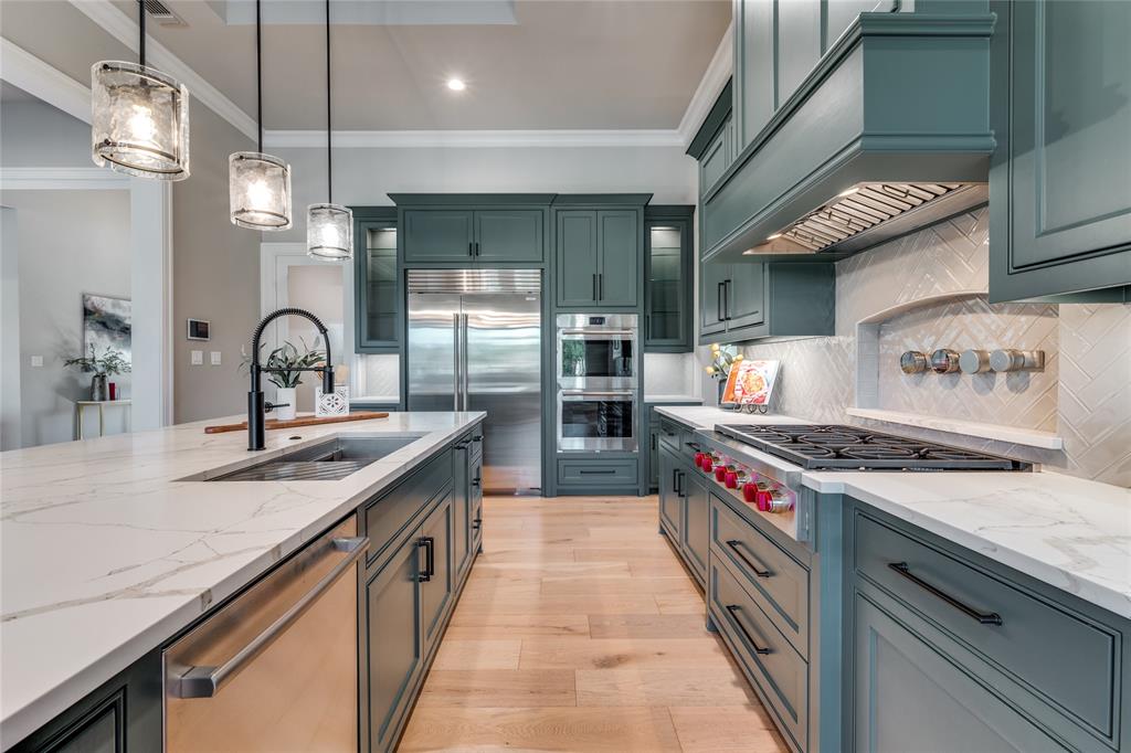 365 Crosswood Creek Court Property Photo 13
