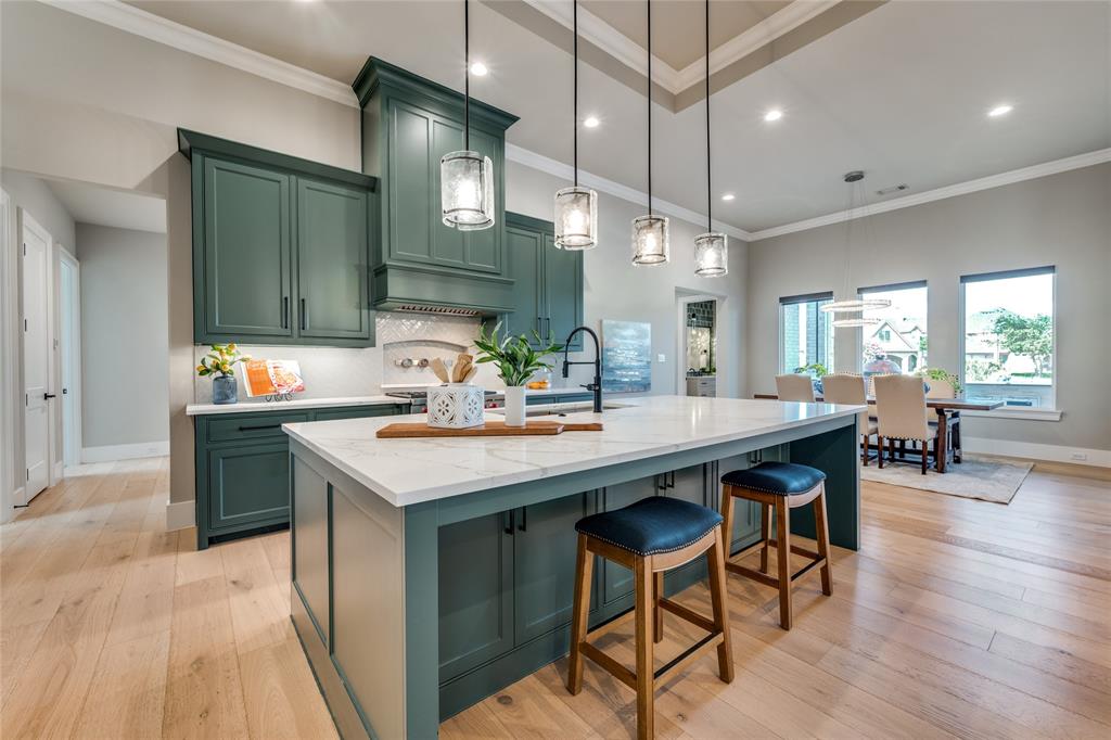 365 Crosswood Creek Court Property Photo 15