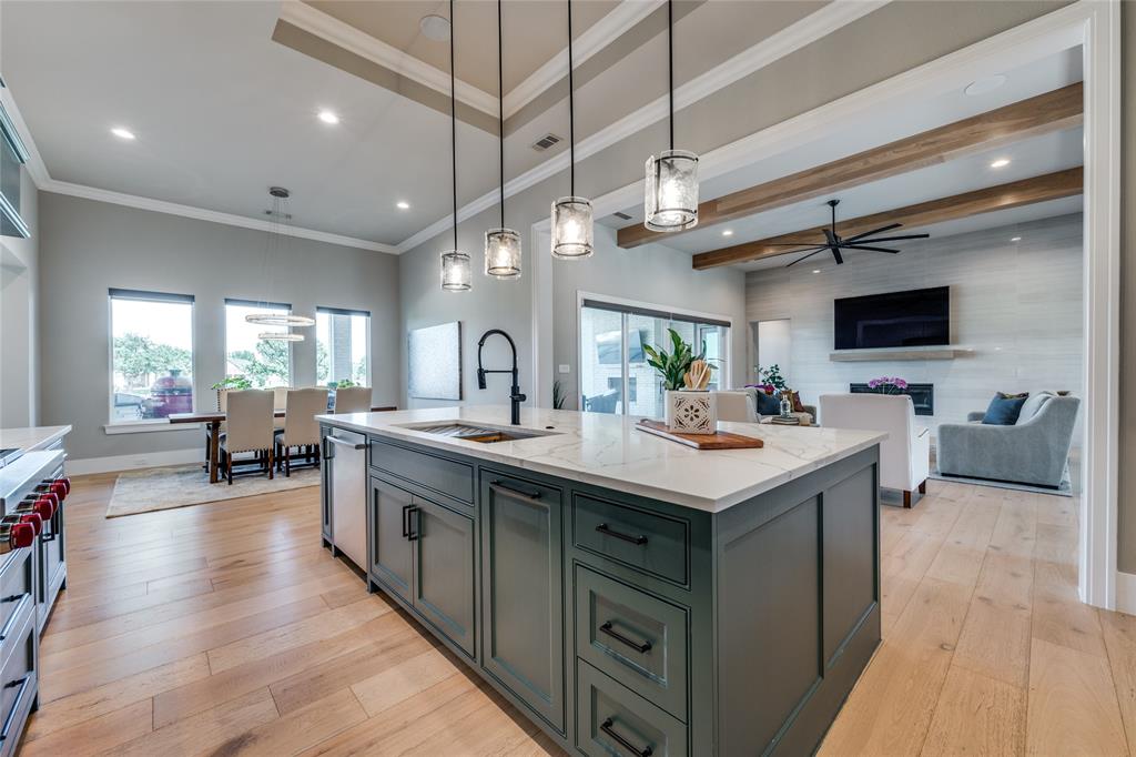 365 Crosswood Creek Court Property Photo 17