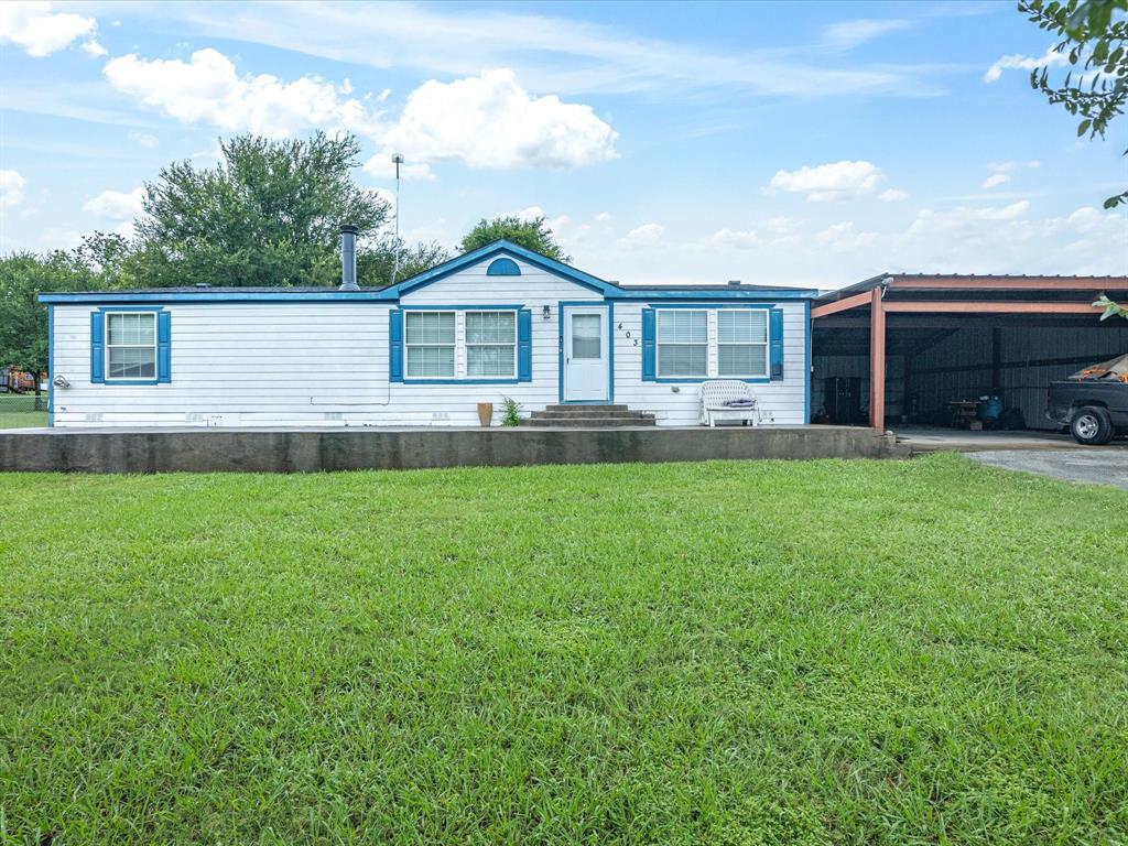 403 Se County Road 3048c Property Photo 1