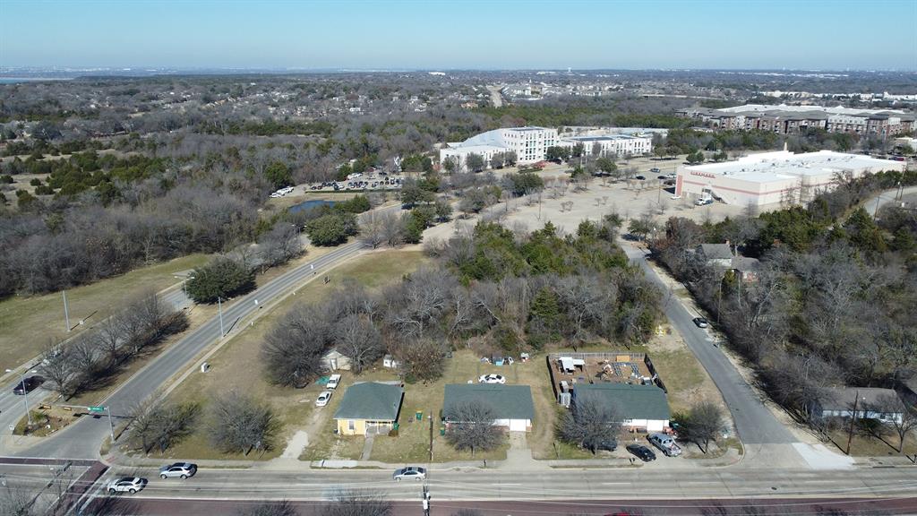 301, 303, 305 W Belt Line Road Property Photo 1
