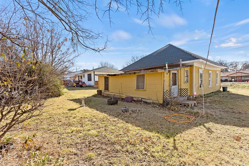 301, 303, 305 W Belt Line Road Property Photo 11