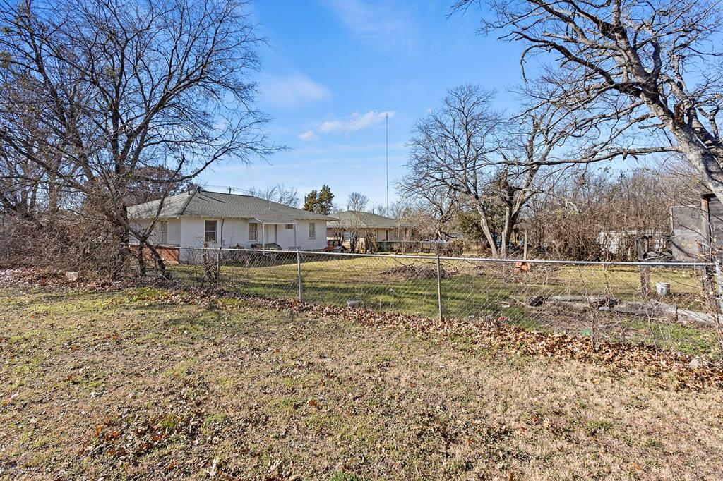 301, 303, 305 W Belt Line Road Property Photo 16