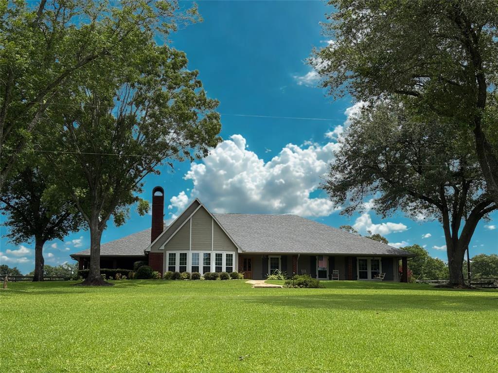 839 Acr 320 Property Photo 1