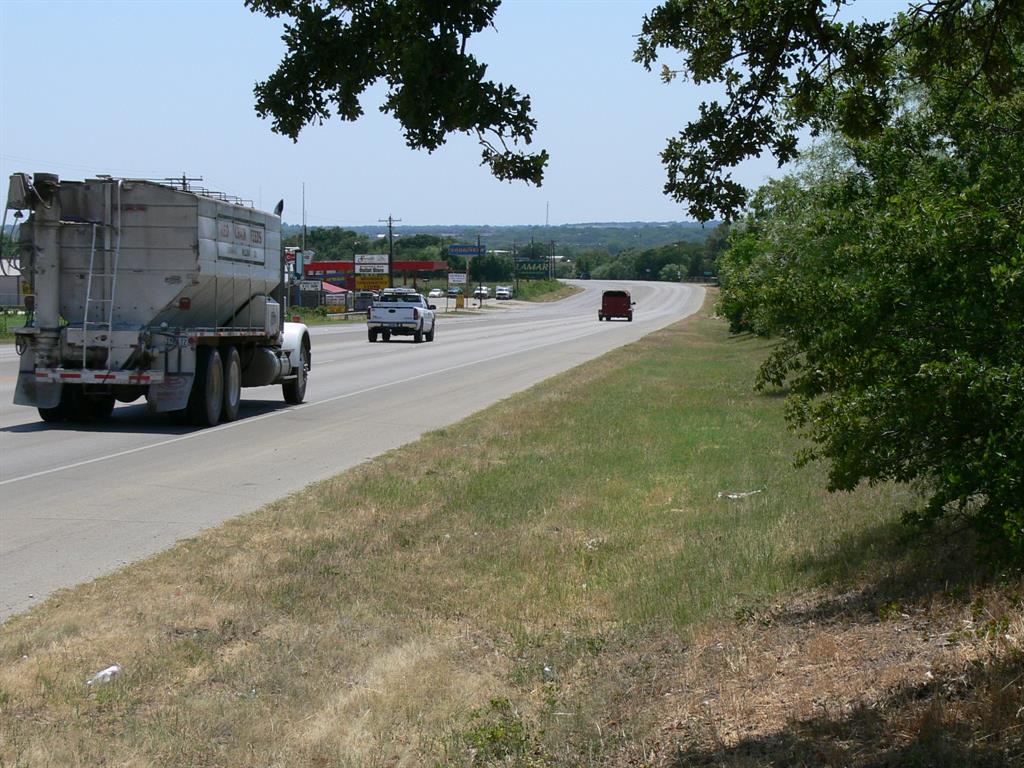 2045 N Us Highway 377 Property Photo 3