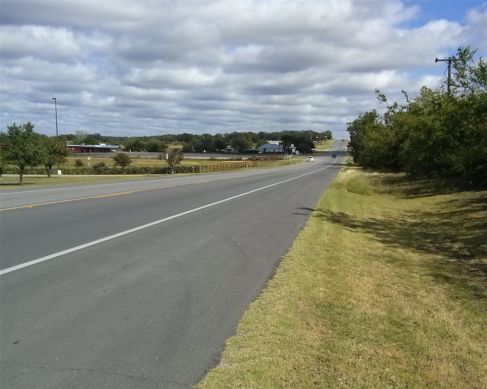 2045 N Us Highway 377 Property Photo 4